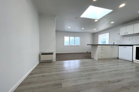 Photo of property in 26 Bucklands Beach Road, Bucklands Beach, Auckland, 2012