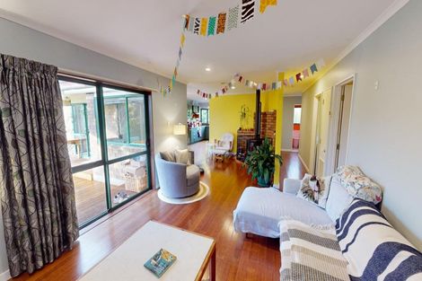 Photo of property in 24 Cashmere Drive, Fitzherbert, Palmerston North, 4410