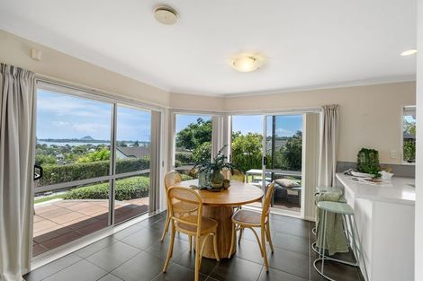 Photo of property in 27 Oteki Park Drive, Welcome Bay, Tauranga, 3112