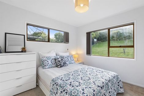 Photo of property in 54 Meadowvale Avenue, Forrest Hill, Auckland, 0620