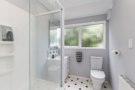 Photo of property in 6 John Witton Drive, Crofton Downs, Wellington, 6035