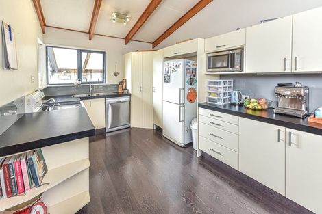 Photo of property in 90 Fitzherbert Avenue, Tawhero, Whanganui, 4501