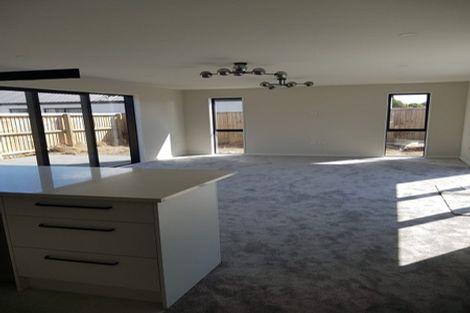 Photo of property in 18 Helen Place, Halswell, Christchurch, 8025