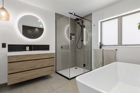 Photo of property in 14 Ngahere Street, Otumoetai, Tauranga, 3110