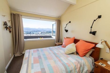 Photo of property in 16 Fortunatus Street, Brooklyn, Wellington, 6021