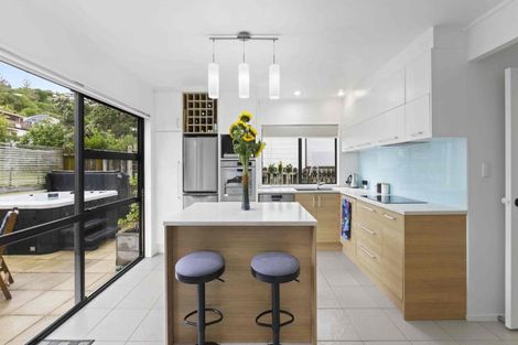 Photo of property in 42a Matakatia Parade, Matakatia, Whangaparaoa, 0930