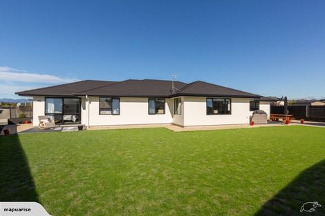 Photo of property in 4 Les Wakefield Road, Mapua, 7005