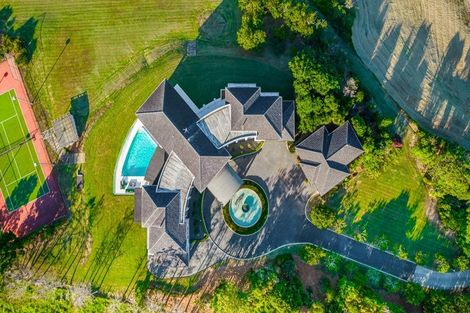 Photo of property in 189 Vaughans Road, Okura, Albany, 0792