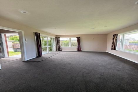 Photo of property in 3 Bendale Place, Avonhead, Christchurch, 8042