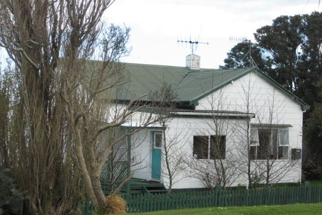 Photo of property in 2 Kowhai Street, Castlecliff, Whanganui, 4501