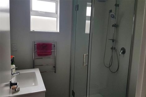 Photo of property in 94 Chislehurst Street, Henderson, Auckland, 0612