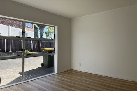 Photo of property in 68 Royal Road, Massey, Auckland, 0614