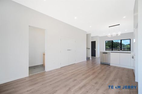 Photo of property in 30 Survila Street, Papakura, 2110