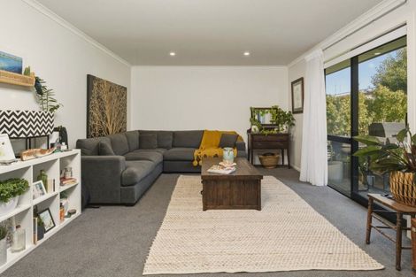 Photo of property in 102 Oakley Avenue, Springlands, Blenheim, 7201