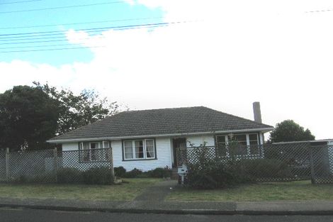 Photo of property in 1/57 Amberley Avenue, Te Atatu South, Auckland, 0610