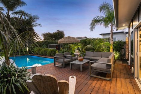 Photo of property in 209 Kiwi Road, Whangamata, 3620