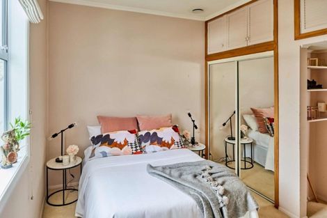 Photo of property in 1 Mcfarlane Street, Mount Victoria, Wellington, 6011