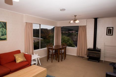 Photo of property in 110 Taylor Terrace, Tawa, Wellington, 5028