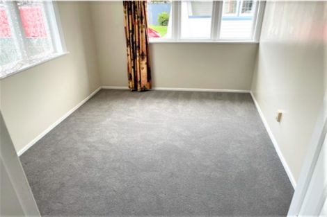 Photo of property in 33 Hardy Street, Waterloo, Lower Hutt, 5011