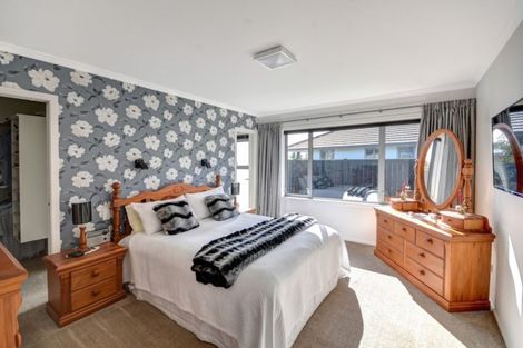 Photo of property in 14 Hagart-alexander Drive, Mosgiel, 9024