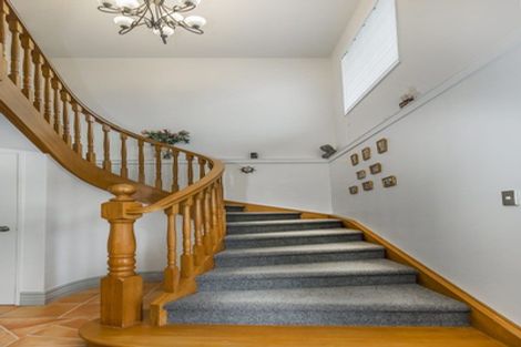 Photo of property in 10 Andrea Place, Sunnyhills, Auckland, 2010