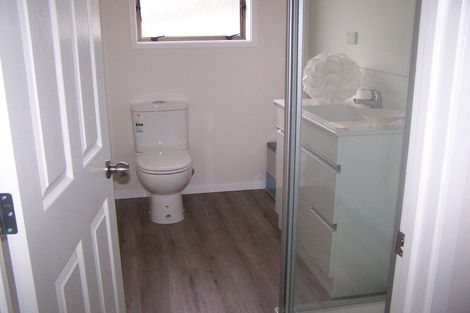 Photo of property in 1/38 Curacao Place, Half Moon Bay, Auckland, 2012