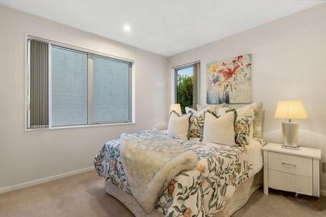 Photo of property in 11 Phar Lap Crescent, Takanini, 2112