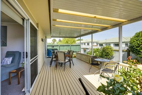 Photo of property in 1/2 Spriggs Crescent, Greenmeadows, Napier, 4112