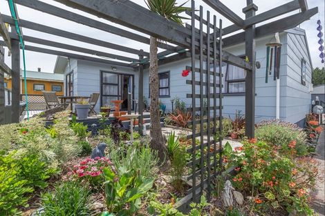 Photo of property in 29 Barling Street, Himatangi Beach, Foxton, 4891