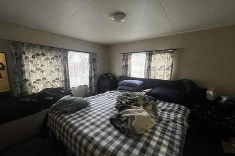 Photo of property in 2/20 Ocean View Road, Northcote, Auckland, 0627