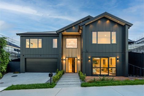 Photo of property in 7 Halcyon Bay Lane, Wainui, 0992