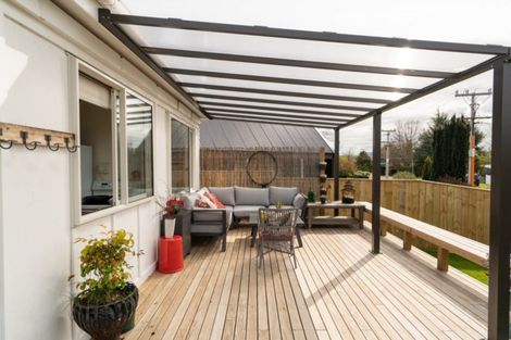 Photo of property in 49 Matuku Street, Two Mile Bay, Taupo, 3330