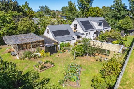 Photo of property in 203 Te Moana Road, Waikanae, 5036