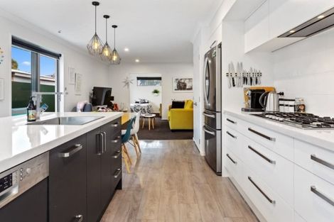 Photo of property in 24 Hills Road, Edgeware, Christchurch, 8013