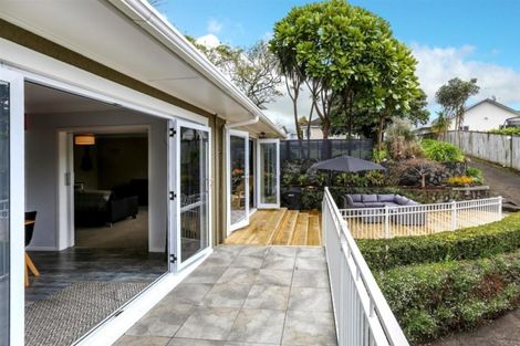 Photo of property in 43c Mangorei Road, Strandon, New Plymouth, 4312
