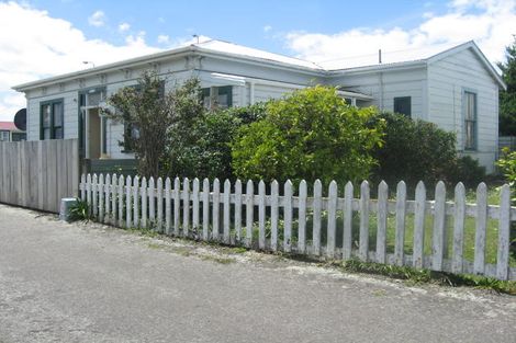 Photo of property in 27 Beattie Street, Feilding, 4702