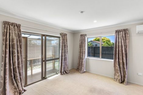 Photo of property in 1/81 Royal Park Drive, Parklands, Christchurch, 8083
