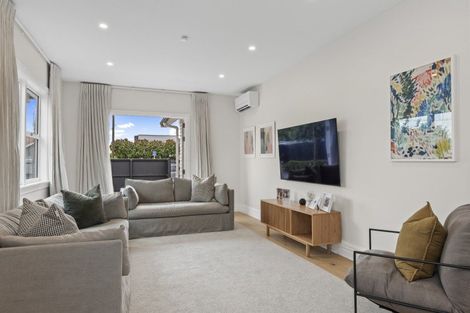 Photo of property in 21 Watford Street, Strowan, Christchurch, 8052