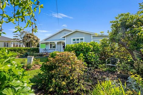 Photo of property in 11 Bear Street, Waverley, 4510