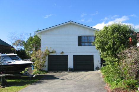 Photo of property in 114 Te Haumi Drive, Paihia, 0200