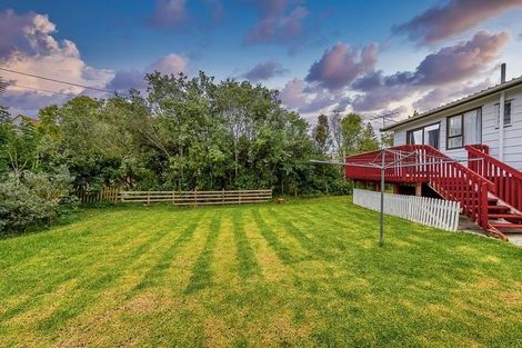 Photo of property in 114 Colwill Road, Massey, Auckland, 0614