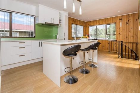 Photo of property in 20 Linwood Avenue, Forrest Hill, Auckland, 0620