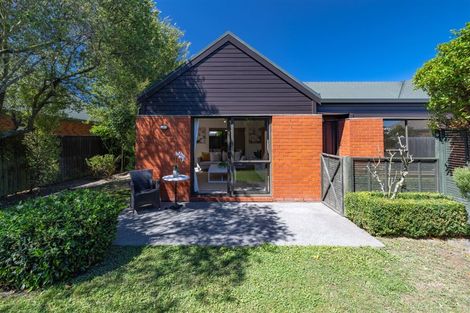 Photo of property in 1/15 Inglewood Place, Avonhead, Christchurch, 8042