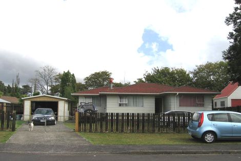 Photo of property in 22 Serwayne Place, Sunnyvale, Auckland, 0612