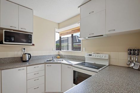 Photo of property in 2/4 Gatonby Place, Avonhead, Christchurch, 8042