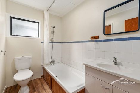 Photo of property in 166 Sunset Road, Unsworth Heights, Auckland, 0632