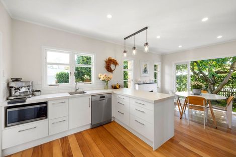 Photo of property in 79 Shakespeare Street, Leamington, Cambridge, 3432