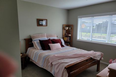 Photo of property in 2 Beckby Way, Clevedon, 2582