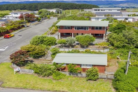 Photo of property in 37 Manuka Street, Otaki Beach, Otaki, 5512