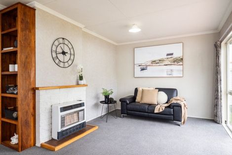 Photo of property in 50 Dewe Avenue, Feilding, 4702